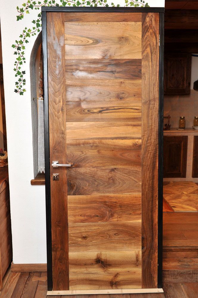 porte en vieux bois mélangé